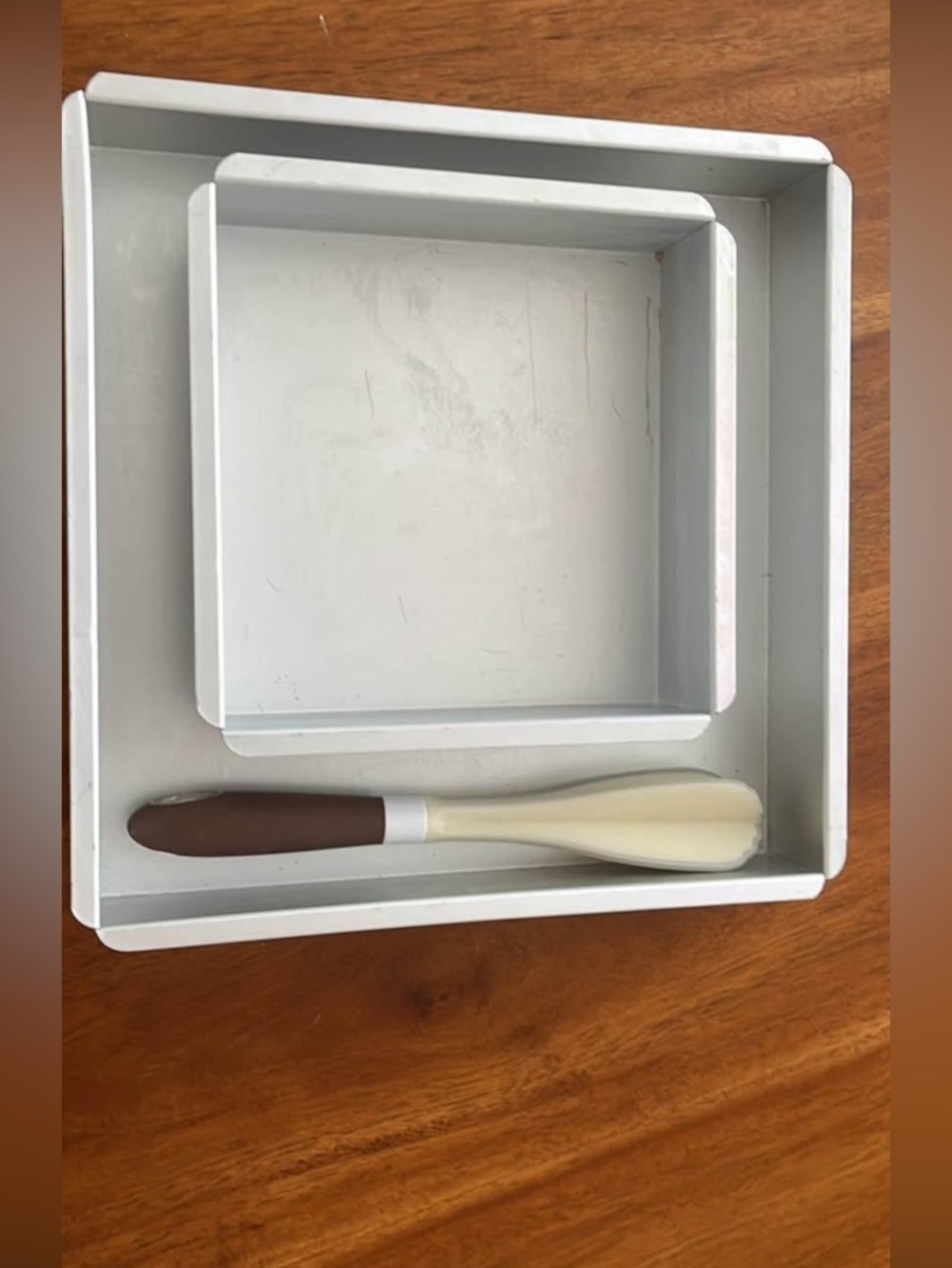 2 Wilton Square Baking pans and batter spatula